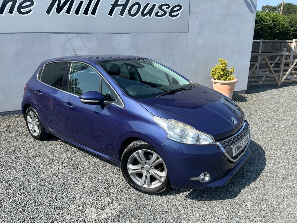 Peugeot 208 Access Silver #10