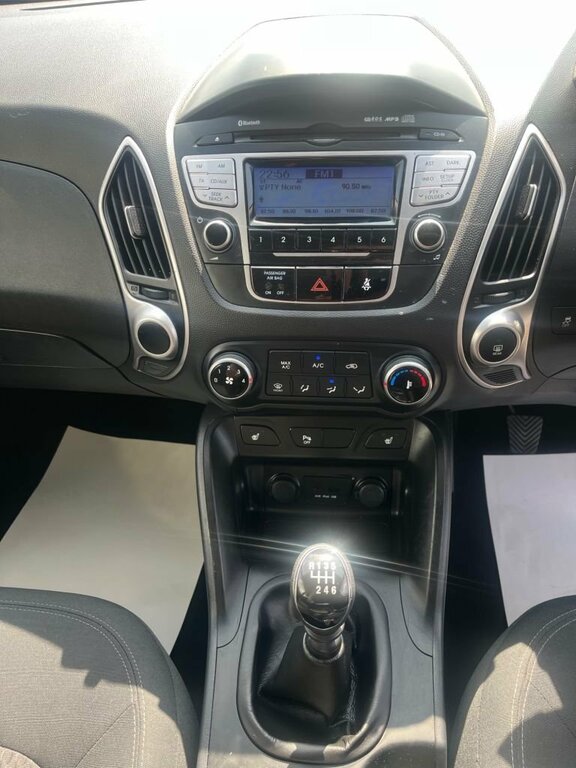 Hyundai Ix35 1.7L Style White #3