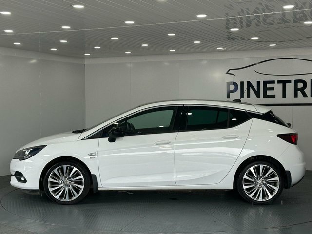 Vauxhall Astra 1.5 Turbo D Griffin Edition Hatchback M White #4