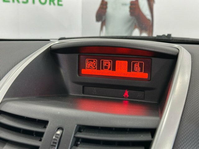 Peugeot 207 Hdi Sw Allure Silver #23