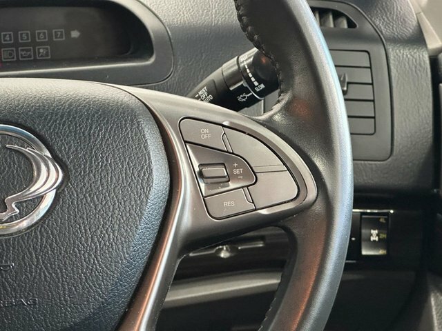 SsangYong Turismo  Silver #21