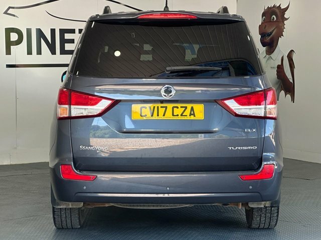 SsangYong Turismo  Silver #7