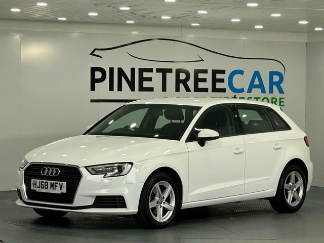 Audi A3 1.0 Tfsi 30 Se Technik Sportback HJ68MFV White #2