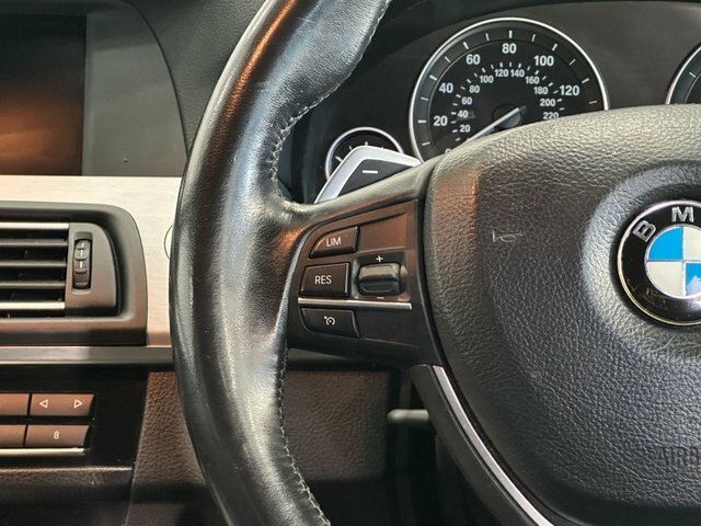 BMW 5 Series 2.0 520D Se Touring Steptronic Euro 5 White #17