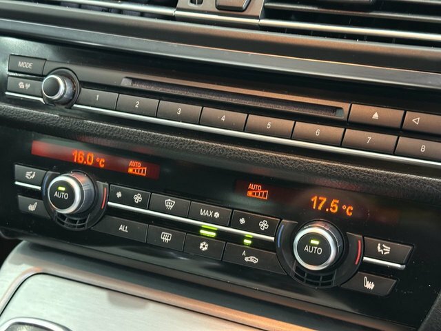 BMW 5 Series 2.0 520D Se Touring Steptronic Euro 5 White #21