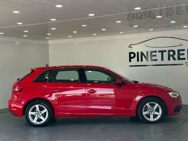 Audi A3 1.6 Tdi 30 Se Technik Sportback CU19UKA Red #4