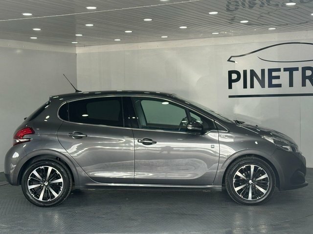 Peugeot 208 1.2 Puretech Tech Edition Hatchback Man DB19BJX Grey #5