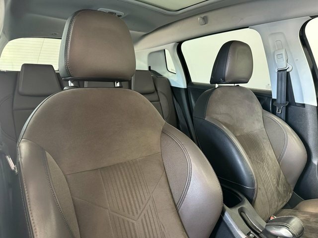 Peugeot 2008 1.4L Active Red #9