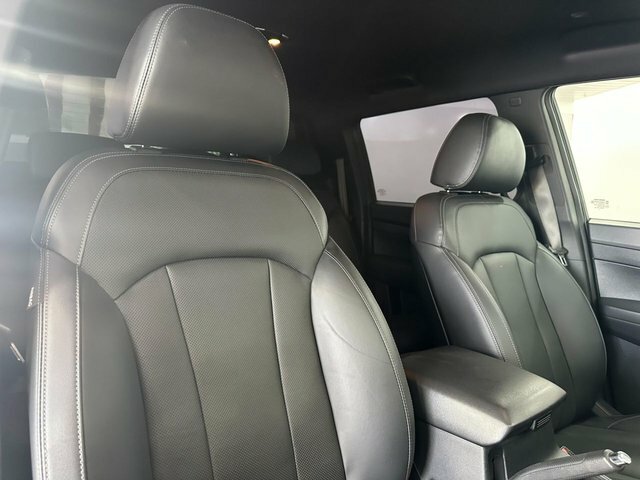 SsangYong Musso Pickup White #10
