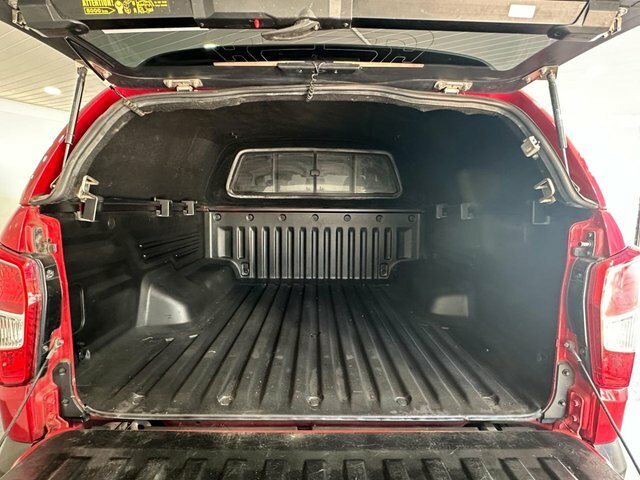 SsangYong Musso Pickup White #26