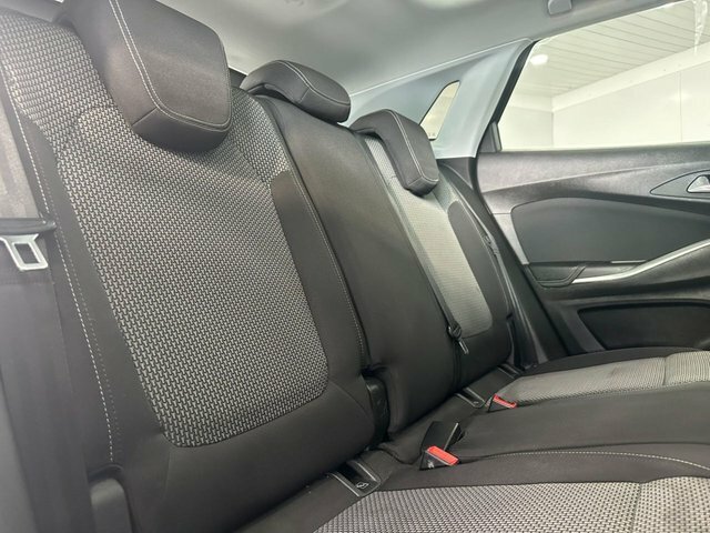 Vauxhall Grandland X Grey #10