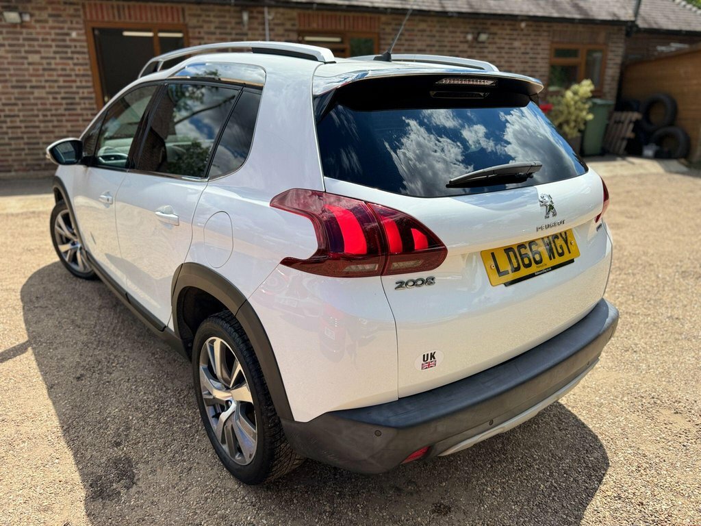Peugeot 2008 1.6L Allure White #4