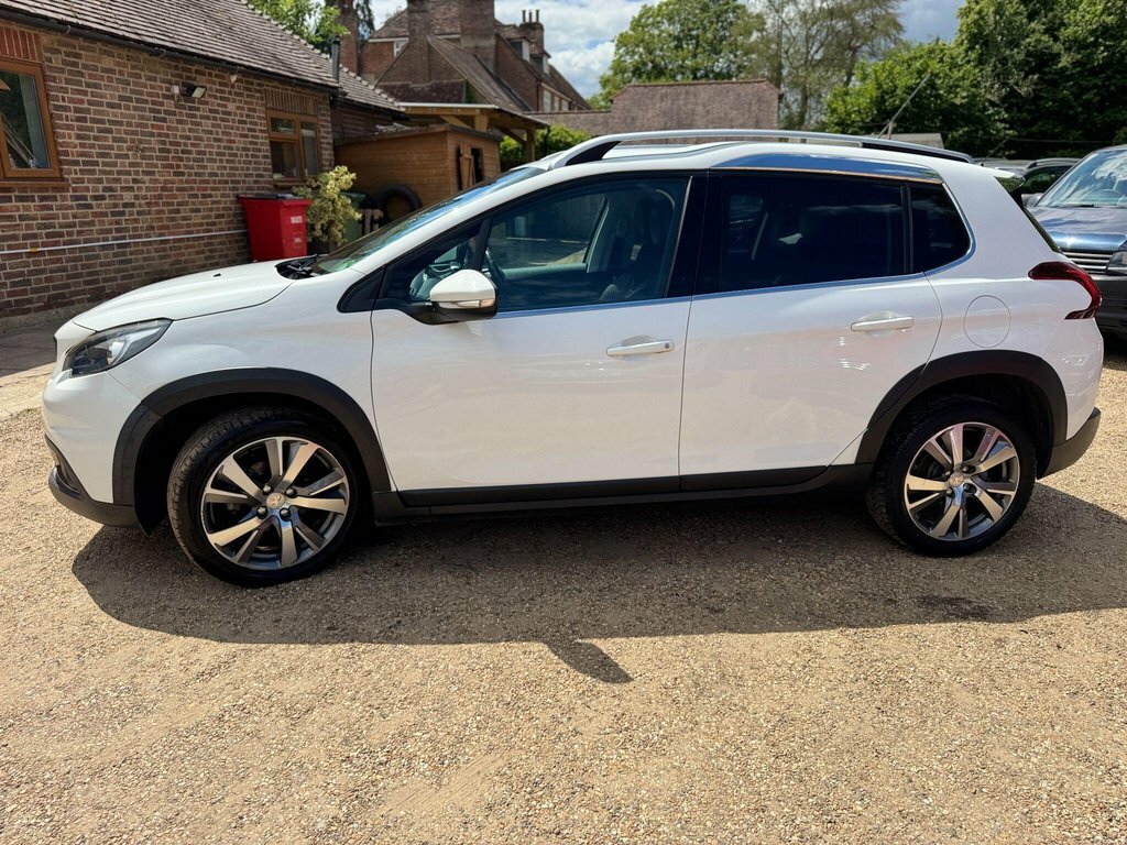 Peugeot 2008 1.6L Allure White #3