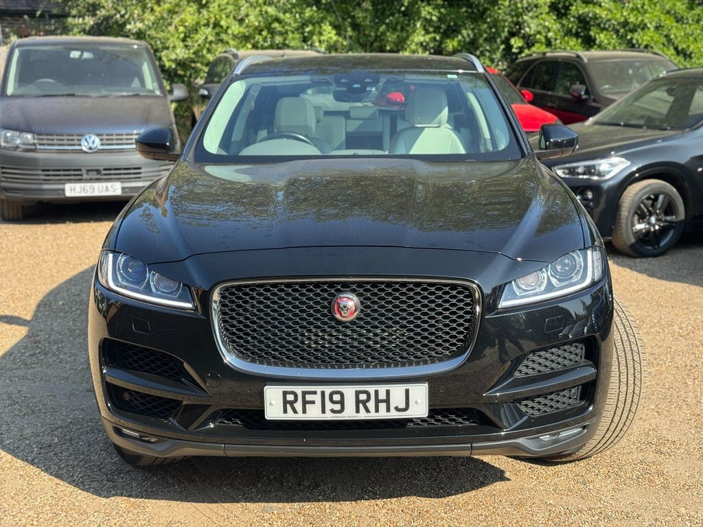 Jaguar F-Pace 2L Portfolio RF19RHJ Black #2