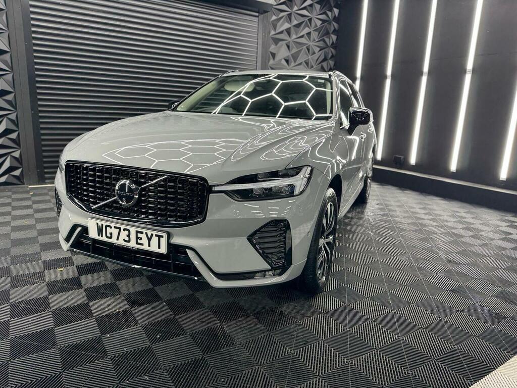 Volvo XC60 2.0 B5 Mhev Plus Awd Euro 6 Ss Grey