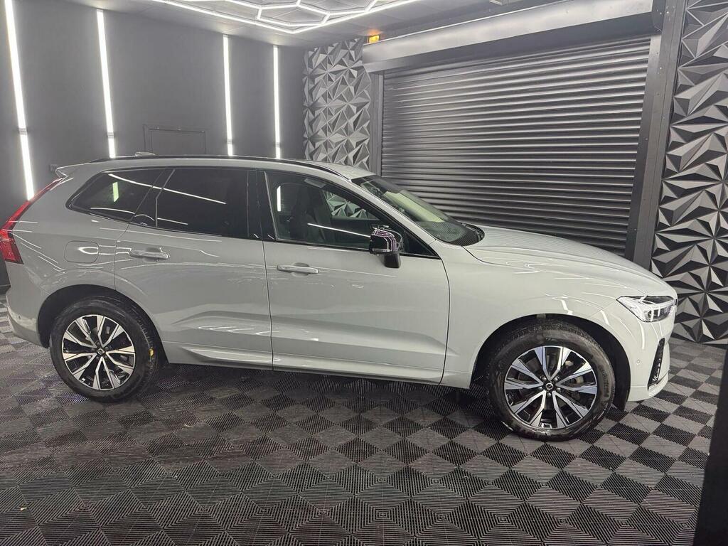 Volvo XC60 2.0 B5 Mhev Plus Awd Euro 6 Ss Grey #4