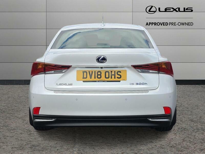 Lexus IS 2.5 300H Advance E-cvt Euro 6 Ss White #4