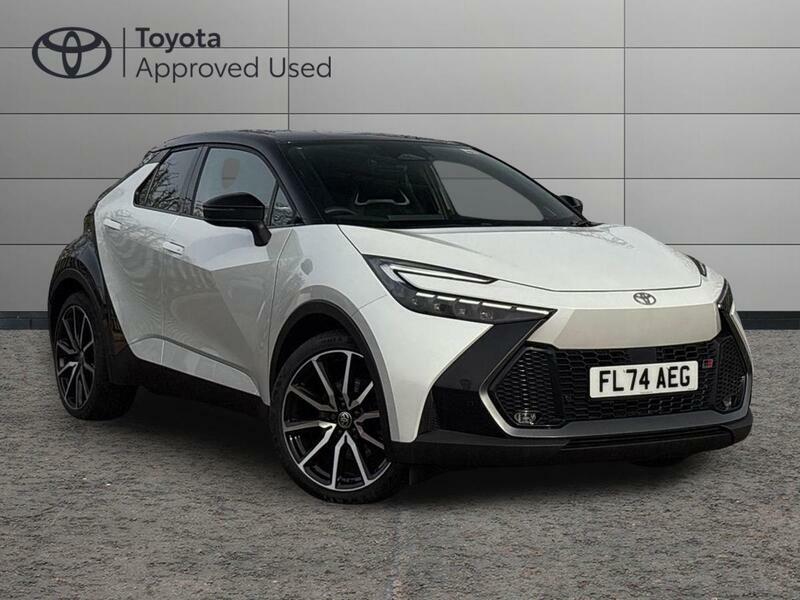 Toyota C-Hr 2.0 Vvt 13.6Kwh Gr Sport Suv Plug-in Hy White