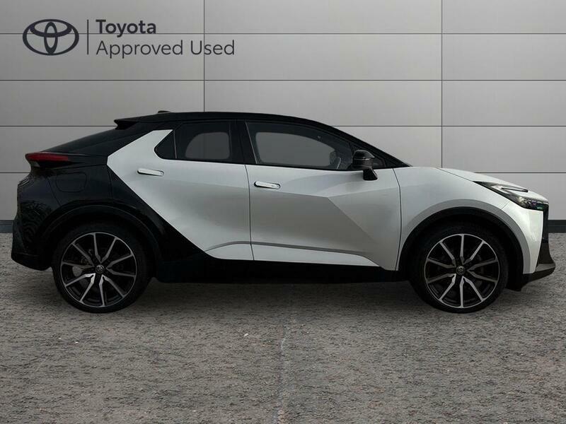 Toyota C-Hr 2.0 Vvt 13.6Kwh Gr Sport Suv Plug-in Hy White #2