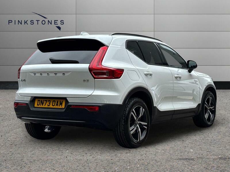 Volvo XC40 2.0 B3 Mhev Plus Dark Dct Euro 6 Ss DN73OAM White #3