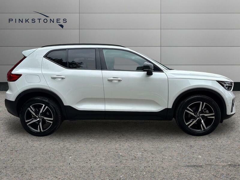 Volvo XC40 2.0 B3 Mhev Plus Dark Dct Euro 6 Ss DN73OAM White #2