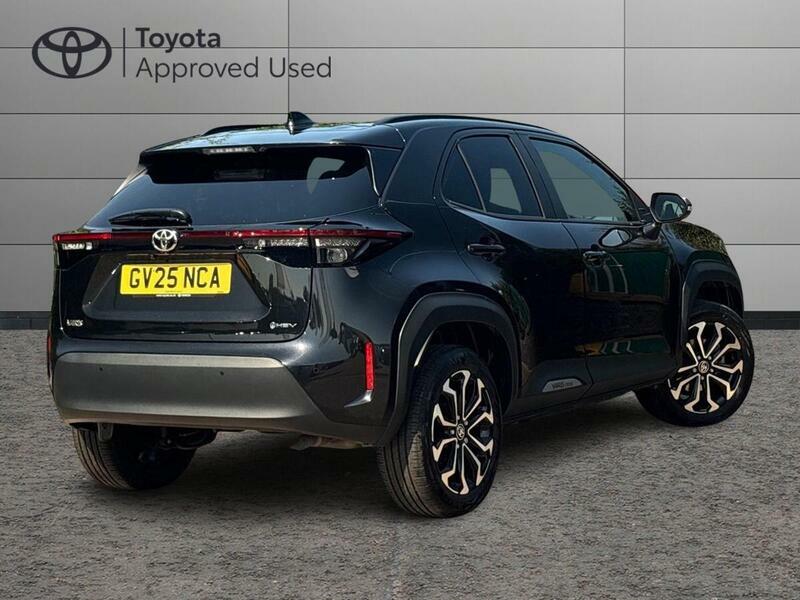 Toyota Yaris Cross 1.5 Vvt-h Design Suv Hybrid E-cvt Euro Black #3