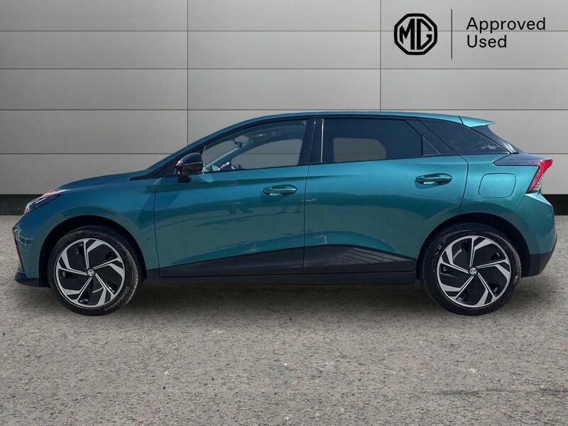 MG MG4 64Kwh Premium Long Range Green #6