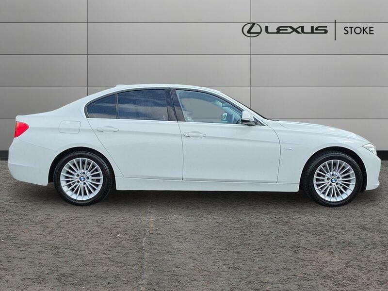 BMW 3 Series 320D Luxury DX64EHH White #3