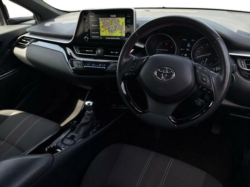 Toyota C-Hr Excel White #10