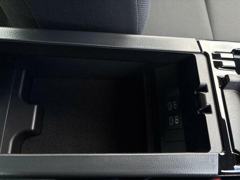 Toyota Prius 2.0 Phev Excel Cvt Hatchback #30