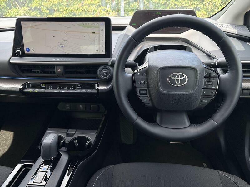Toyota Prius 2.0 Phev Excel Cvt Hatchback #12
