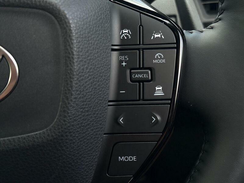 Toyota Prius 2.0 Phev Excel Cvt Hatchback #32