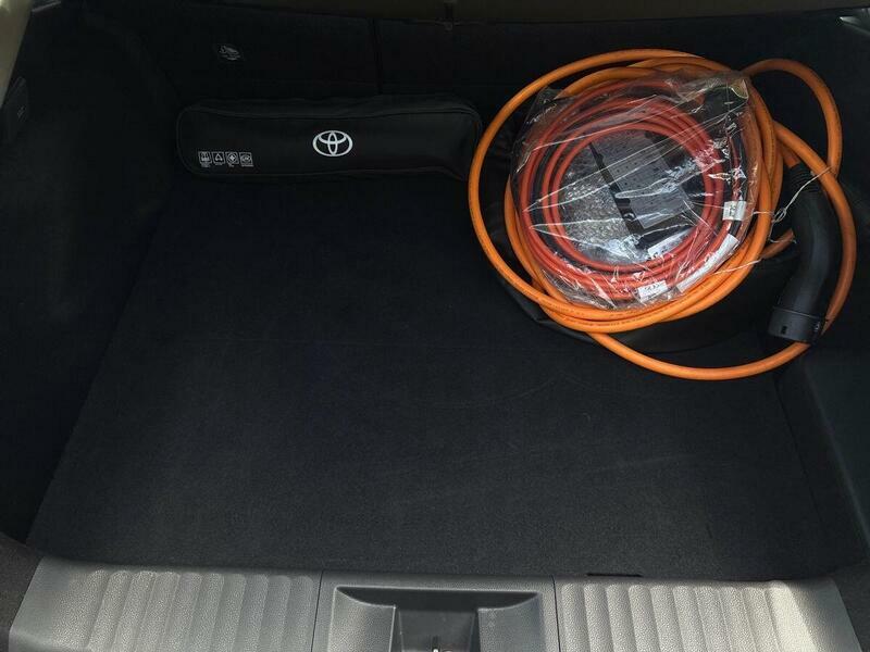 Toyota Prius 2.0 Phev Excel Cvt Hatchback #18