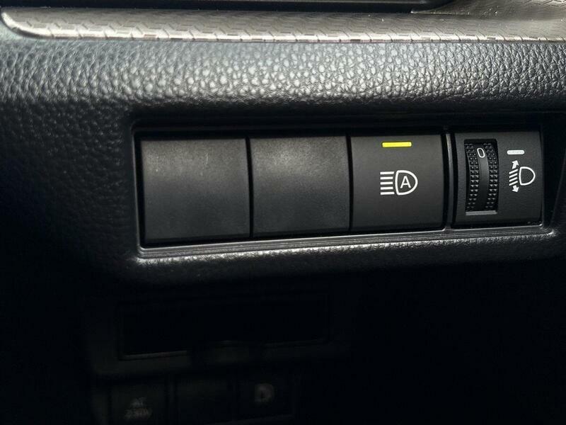 Toyota Prius 2.0 Phev Excel Cvt Hatchback #35