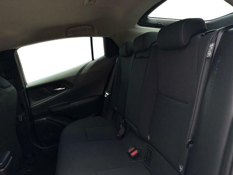 Toyota Prius 2.0 Phev Excel Cvt Hatchback #17