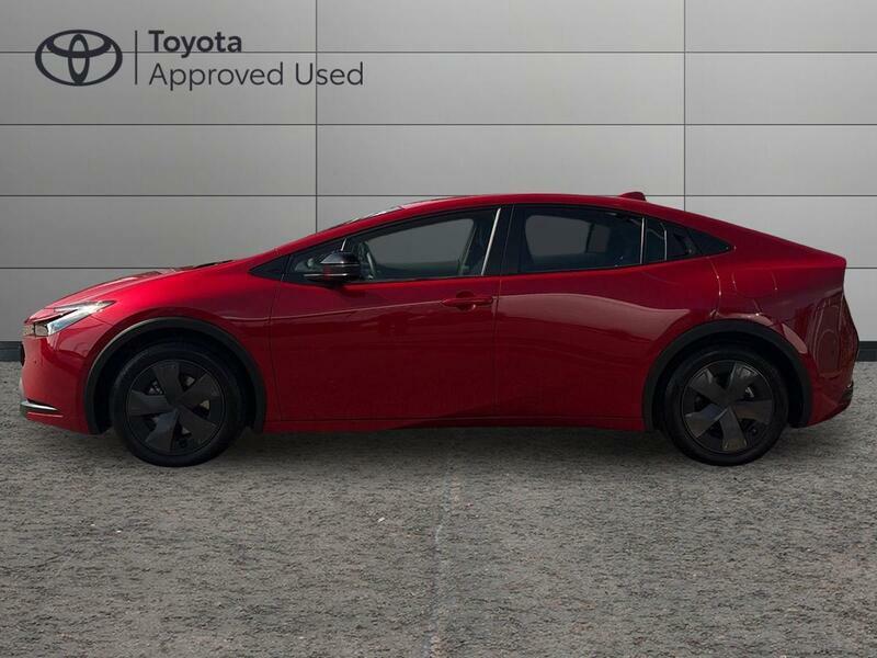 Toyota Prius 2.0 13.6Kwh Design Hatchback Plug-in Hy  #6