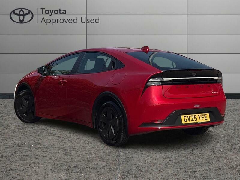 Toyota Prius 2.0 13.6Kwh Design Hatchback Plug-in Hy  #5