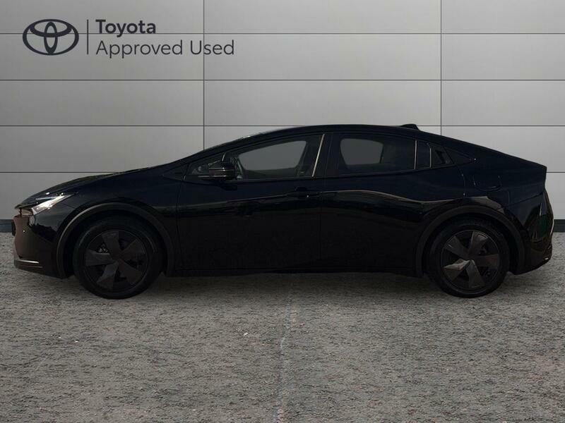 Toyota Prius 2.0 13.6Kwh Design Hatchback Plug-in Hy Black #6