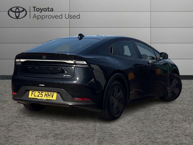 Toyota Prius 2.0 13.6Kwh Design Hatchback Plug-in Hy Black #3