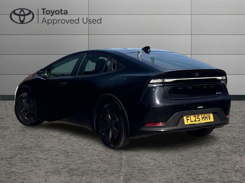 Toyota Prius 2.0 13.6Kwh Design Hatchback Plug-in Hy Black #5