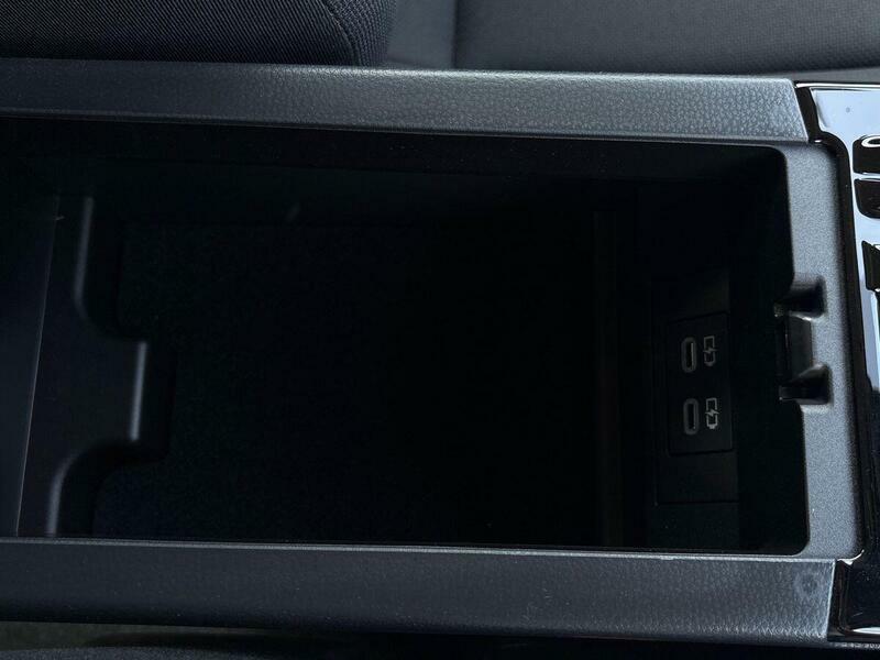 Toyota Prius 2.0 Phev Excel Cvt  #30