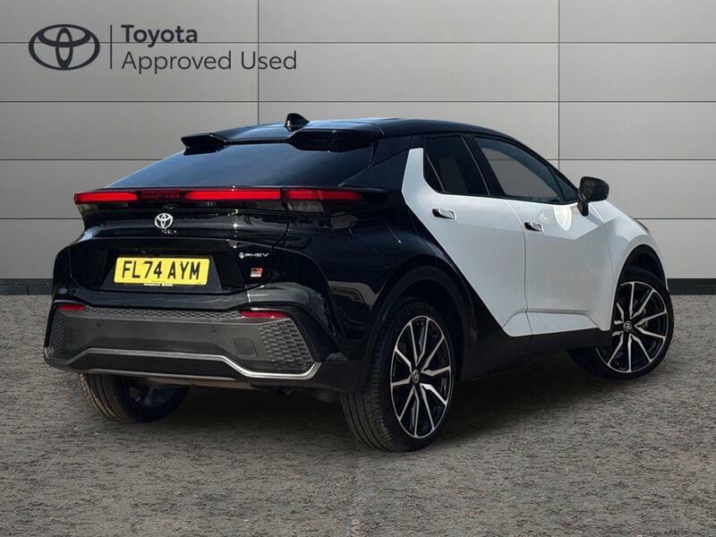 Toyota C-Hr 2.0 Vvt 13.6Kwh Gr Sport Suv Plug-in Hy White #3