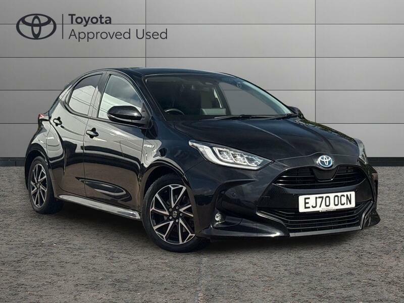 Toyota Yaris 1.5 Vvt-h Design Hatchback Hybrid E-cvt Black