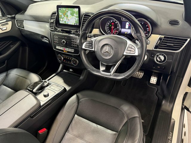 Mercedes-Benz GLE Class 2017 3.0 Gle350d V6 Amg Line Premium Plus G-tron White #3