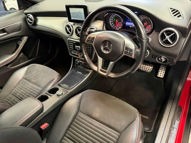 Mercedes-Benz GLA Class 2015 2.1 Gla220d Amg Line Premium Suv Red #4