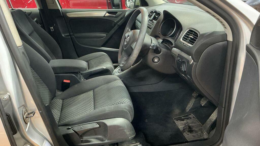 Volkswagen Golf 2011 Volkswagen Golfnbsp1.4 Tsi Match Dsg Euro 5 Black #9