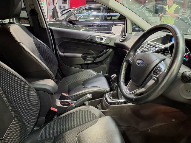Ford Fiesta Ecoboost Titanium X Hatchback PJ16EXX Silver #5