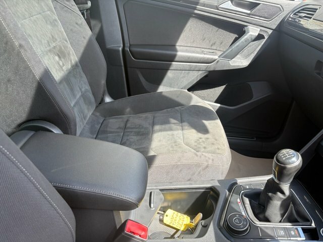 Volkswagen Tiguan 2.0 Se Tdi 148 Bhp Grey #15