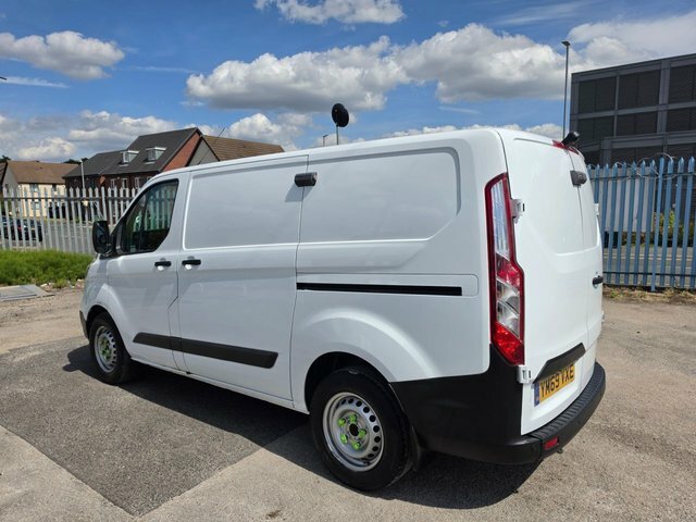 Ford Transit Custom 2.0 320 Ecoblue Leader L1 H1 105 Bhp Euro 6 YM69VXE White #3