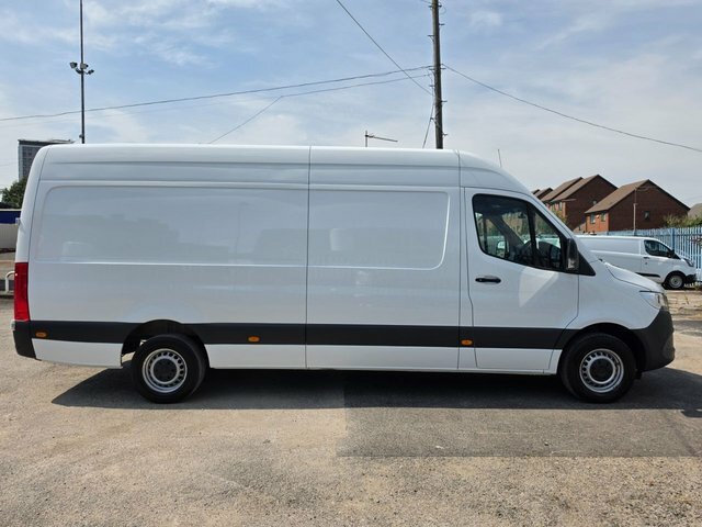 Mercedes-Benz Sprinter 2.0 315 Cdi Progressive Rwd L3 H2 150 Bhp Euro 6 White
